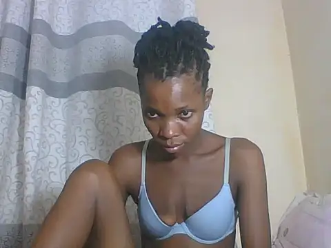 Snapshot of Sweet_Pinkpussy chatting on July 4, 2026, 12:17 am Sweet Pinkpussy online show from July 4, 2026, 12:17 am