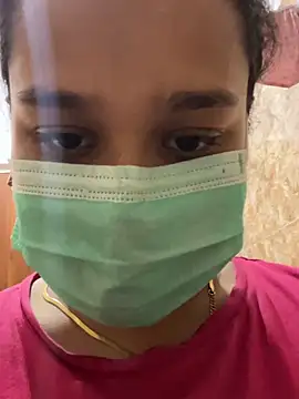 Snapshot of Yalina_ chatting on June 10, 2026, 11:22 am Yalina online show from June 10, 2026, 11:22 am