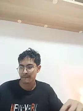 xanderlover online show from June 20, 2026, 3:11 am