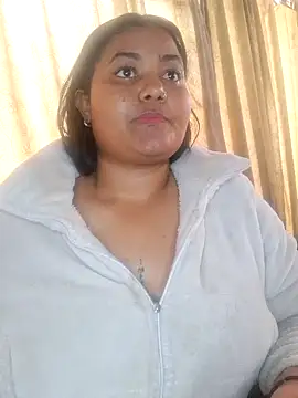 Snapshot of DEISY_8670 chatting on June 2, 2026, 4:07 pm DEISY 8670 online show from June 2, 2026, 4:07 pm