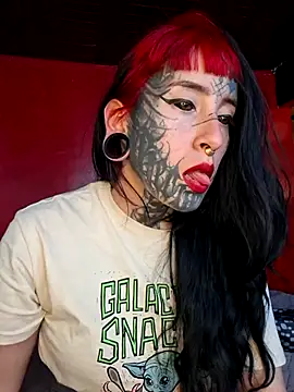 Snapshot of Venom-Luna chatting on July 15, 2026, 5:09 pm Venom-Luna online show from July 15, 2026, 5:09 pm