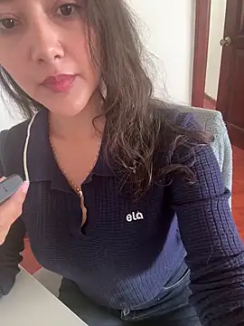 Sofiamt online show from May 26, 2026, 4:05 pm