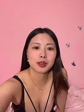 Rourou 00 online show from June 4, 2026, 4:33 pm