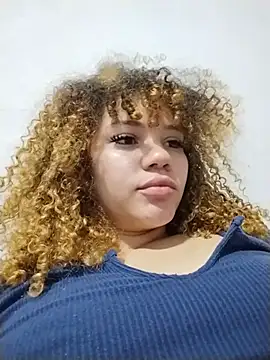 RoouseSiren online show from July 16, 2026, 12:07 am