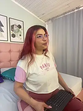 LilMoon  online show from June 30, 2026, 1:11 pm