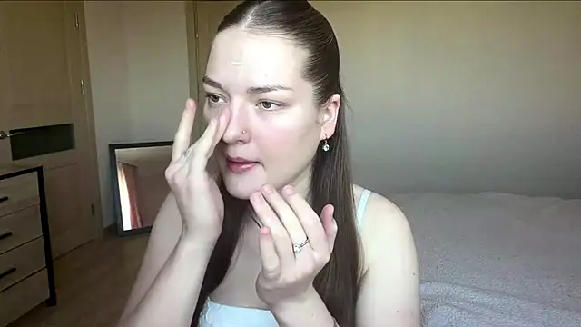 Snapshot of lizzzanatooo chatting on June 5, 2026, 7:47 am lizzzanatooo online show from June 5, 2026, 7:47 am