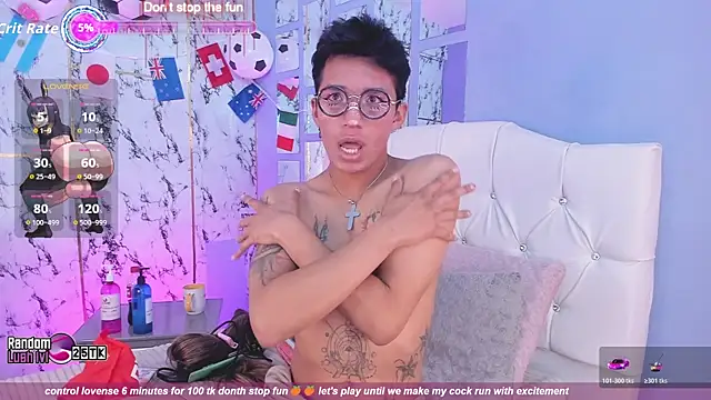 Snapshot of Bell_Rose chatting on June 24, 2026, 2:04 pm Bell Rose online show from June 24, 2026, 2:04 pm