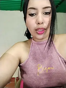 shantall cute online show from June 10, 2026, 6:31 pm