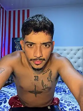 SalvadorVega online show from July 6, 2026, 3:46 am