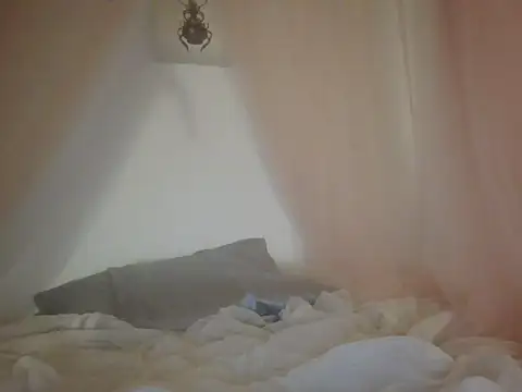Snapshot of Nyx_Nuit chatting on June 23, 2026, 11:47 pm Nyx Nuit online show from June 23, 2026, 11:47 pm