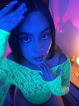 Snapshot of April_sutra chatting on July 5, 2026, 12:48 am April sutra online show from July 5, 2026, 12:48 am