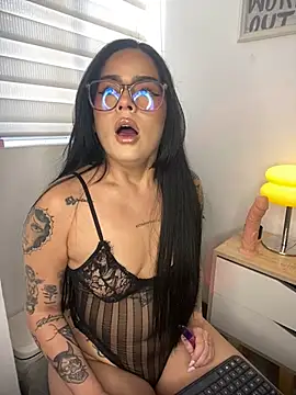 Snapshot of April_sutra chatting on July 1, 2026, 9:59 pm April sutra online show from July 1, 2026, 9:59 pm