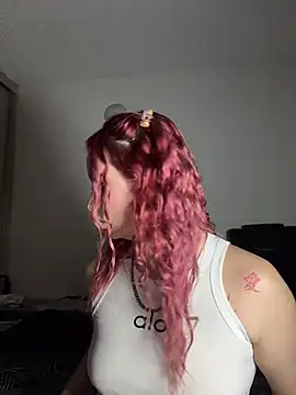 Sophia LuxxX online show from May 30, 2026, 2:51 am