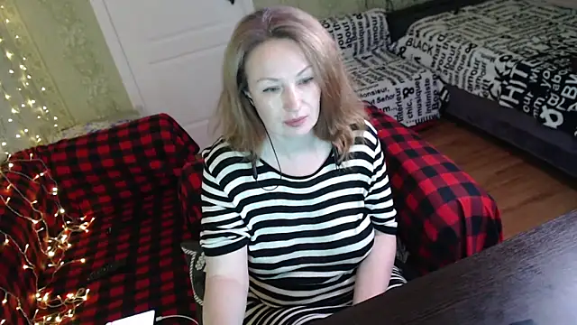Snapshot of MarleneDietrich chatting on September 25, 2025, 8:53 am MarleneDietrich online show from September 25, 2025, 8:53 am