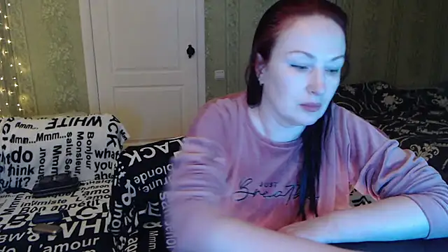 Snapshot of MarleneDietrich chatting on March 10, 2025, 1:00 pm MarleneDietrich online show from March 10, 2025, 1:00 pm