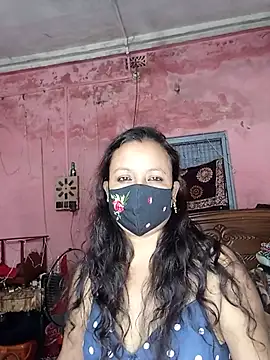 MoonLusty online show from June 11, 2026, 4:59 pm