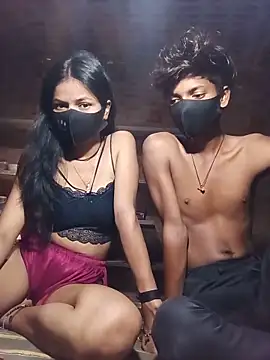 Model 816 online show from May 30, 2026, 3:02 am