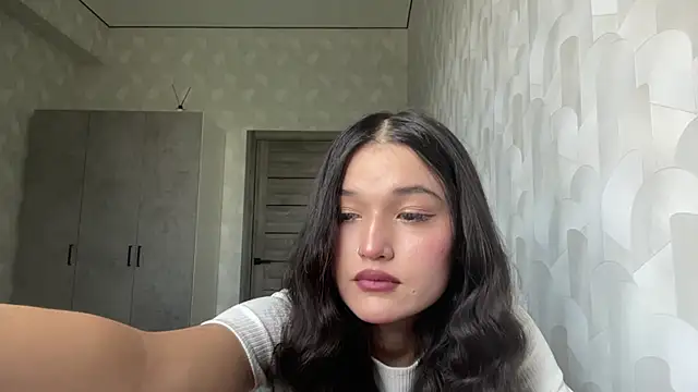 Snapshot of LisetteParajon chatting on June 9, 2026, 5:08 am LisetteParajon online show from June 9, 2026, 5:08 am