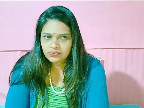 Snapshot of SexyIndianSugar chatting on May 28, 2026, 5:48 am SexyIndianSugar online show from May 28, 2026, 5:48 am