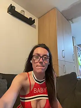 Snapshot of Laurenwexx chatting on May 27, 2026, 7:32 pm Laurenwexx online show from May 27, 2026, 7:32 pm