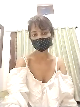 cutieNancy89 online show from July 4, 2026, 1:37 pm