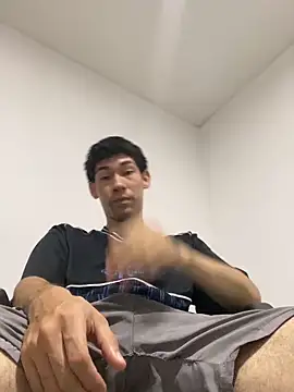 Snapshot of mathias_camil chatting on June 15, 2026, 6:02 am mathias camil online show from June 15, 2026, 6:02 am