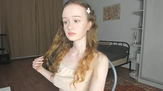 Snapshot of babymolly2 chatting on June 25, 2026, 6:24 pm babymolly2 online show from June 25, 2026, 6:24 pm