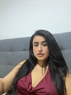 Snapshot of MADAMELUNAXXX chatting on June 13, 2026, 1:36 am MADAMELUNAXXX online show from June 13, 2026, 1:36 am