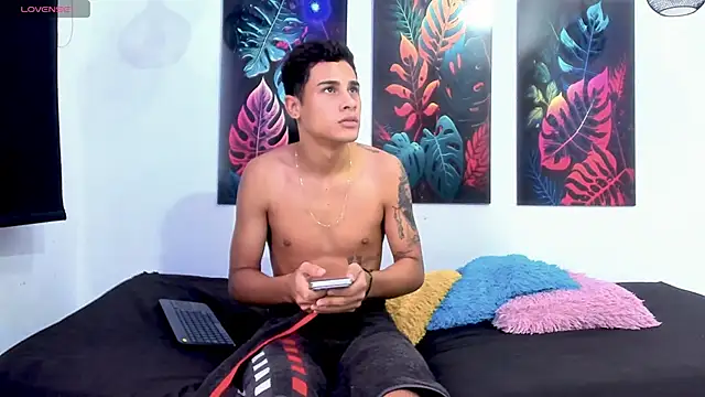 Luxury Guy online show from May 28, 2026, 12:00 pm
