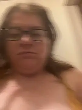 Wynterstorm0328 online show from May 28, 2026, 2:30 am
