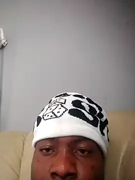 Snapshot of Basicmahosha chatting on July 19, 2026, 7:06 am Basicmahosha online show from July 19, 2026, 7:06 am