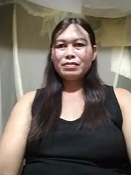 Snapshot of -Hatybi- chatting on June 11, 2026, 5:32 pm -Hatybi- online show from June 11, 2026, 5:32 pm
