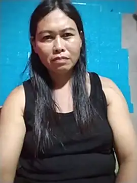 Snapshot of -Hatybi- chatting on July 12, 2026, 1:01 pm -Hatybi- online show from July 12, 2026, 1:01 pm