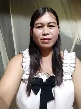 Snapshot of -Hatybi- chatting on June 30, 2026, 3:34 pm -Hatybi- online show from June 30, 2026, 3:34 pm