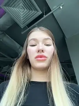 Dreamy Mia online show from June 5, 2026, 9:15 am