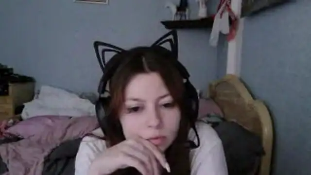 AlessiaViolet online show from May 29, 2026, 9:26 am