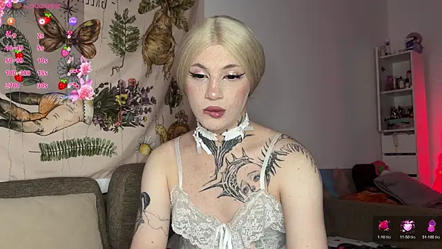 Chloecherry online show from July 13, 2026, 5:45 pm