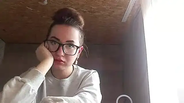 OliviaMoment online show from May 29, 2026, 9:26 am