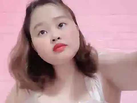 Nhungnhung679 online show from June 10, 2026, 3:46 pm