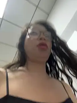 Snapshot of honghong_mother chatting on July 7, 2026, 7:23 am honghong mother online show from July 7, 2026, 7:23 am