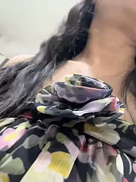 Snapshot of honghong_mother chatting on July 13, 2026, 1:32 pm honghong mother online show from July 13, 2026, 1:32 pm