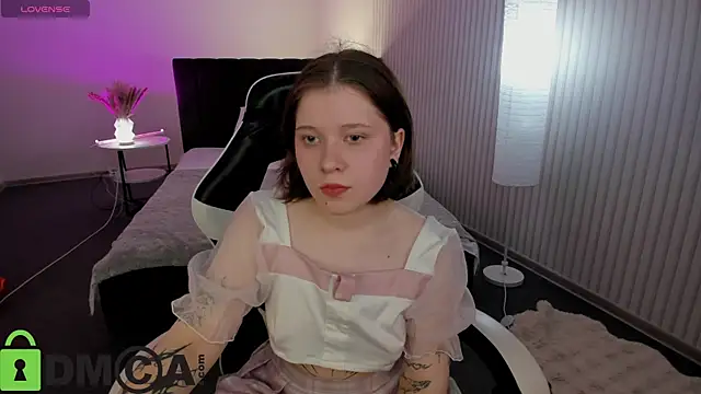 Kylie-Voss online show from July 16, 2026, 3:03 am