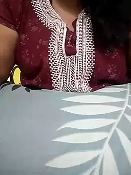 tamil malluaunty online show from July 11, 2026, 11:21 am