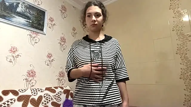 MargyClingingsmith online show from July 9, 2026, 6:18 pm