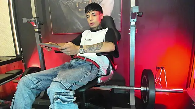 Snapshot of Yeidonn chatting on July 3, 2026, 4:41 am Yeidonn online show from July 3, 2026, 4:41 am