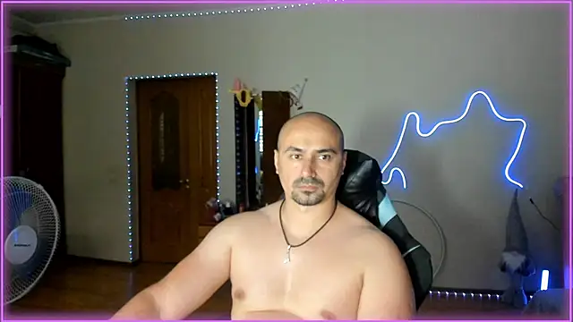 -SexyDaddy- online show from June 12, 2026, 2:59 pm