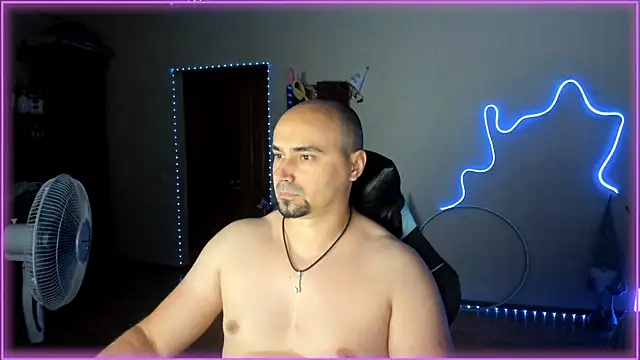 -SexyDaddy- online show from June 25, 2026, 6:02 pm