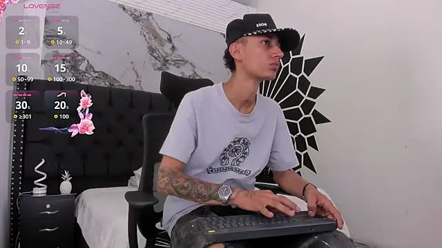 LucasJhonson  online show from June 15, 2026, 9:03 pm