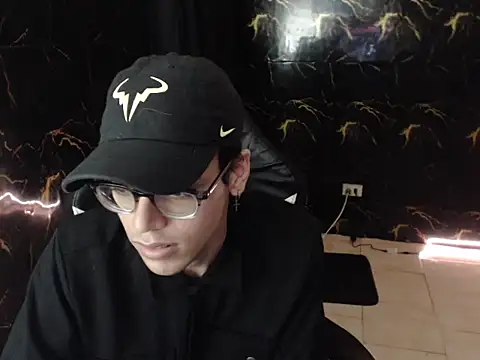 Snapshot of draven_sex chatting on June 11, 2026, 7:55 pm draven sex online show from June 11, 2026, 7:55 pm
