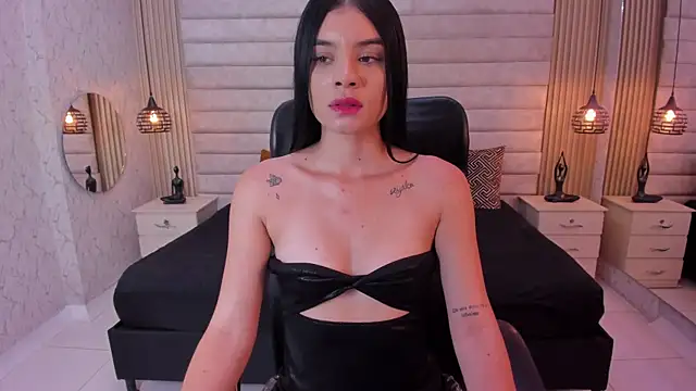 Cloe Monroee  online show from July 14, 2026, 8:26 pm